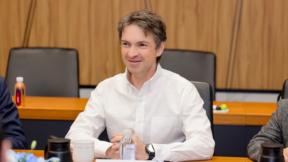 AI-3D technology partnerships