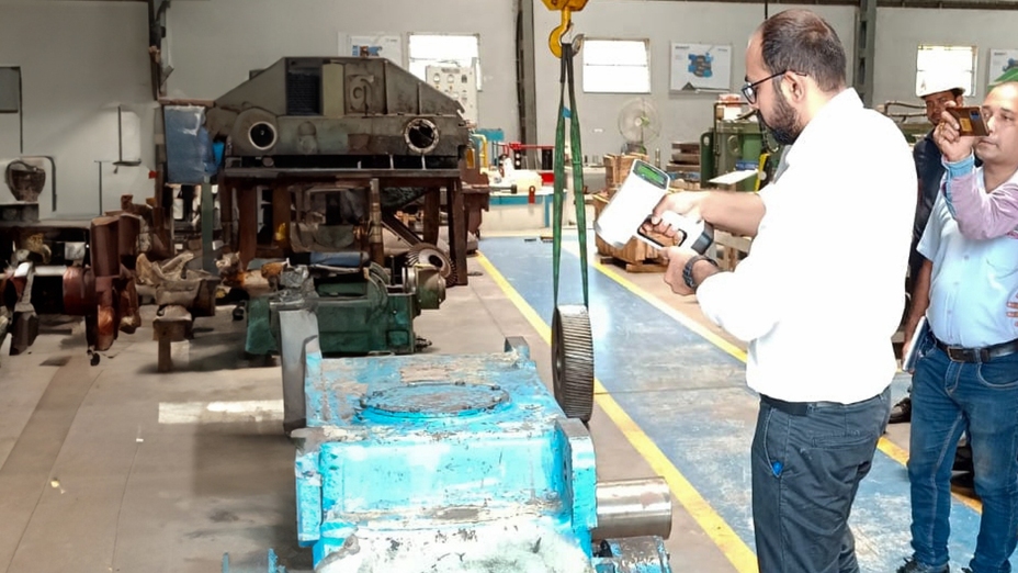 Inspecting Industrial Gearboxes